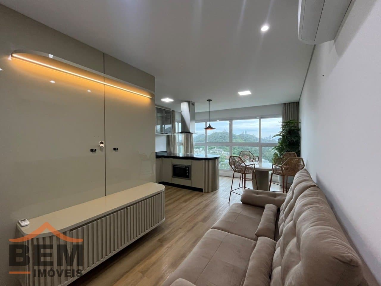 Apartamento para Locação com 2 quartos e 78m² no bairro Praia Brava, em Itajaí - SC