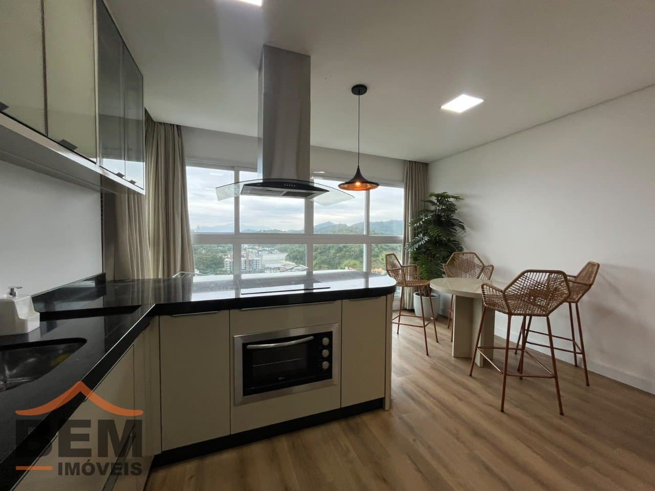 Apartamento para Locação com 2 quartos e 78m² no bairro Praia Brava, em Itajaí - SC