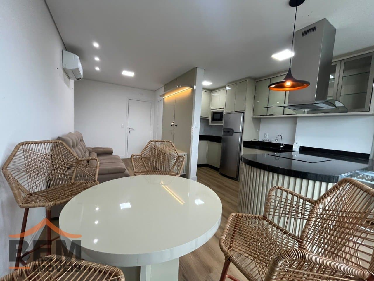 Apartamento para Locação com 2 quartos e 78m² no bairro Praia Brava, em Itajaí - SC