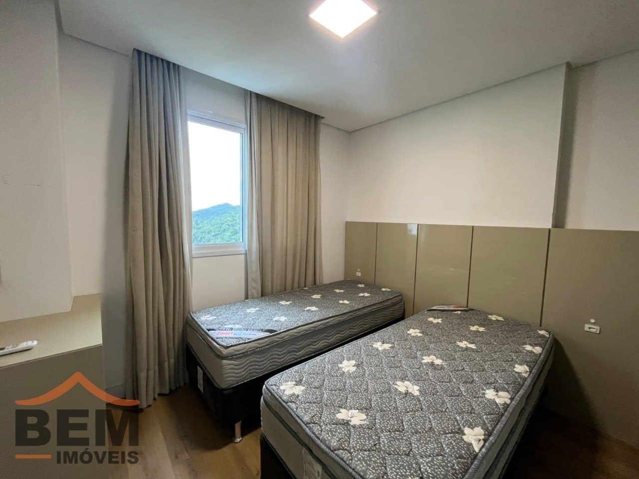 Apartamento para Locação com 2 quartos e 78m² no bairro Praia Brava, em Itajaí - SC
