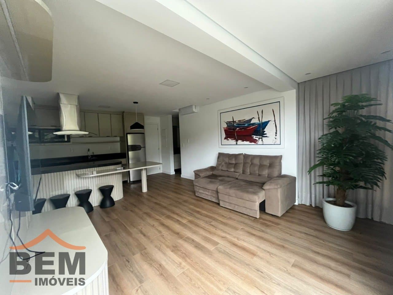 Apartamento para Locação com 2 quartos e 78m² no bairro Praia Brava, em Itajaí - SC