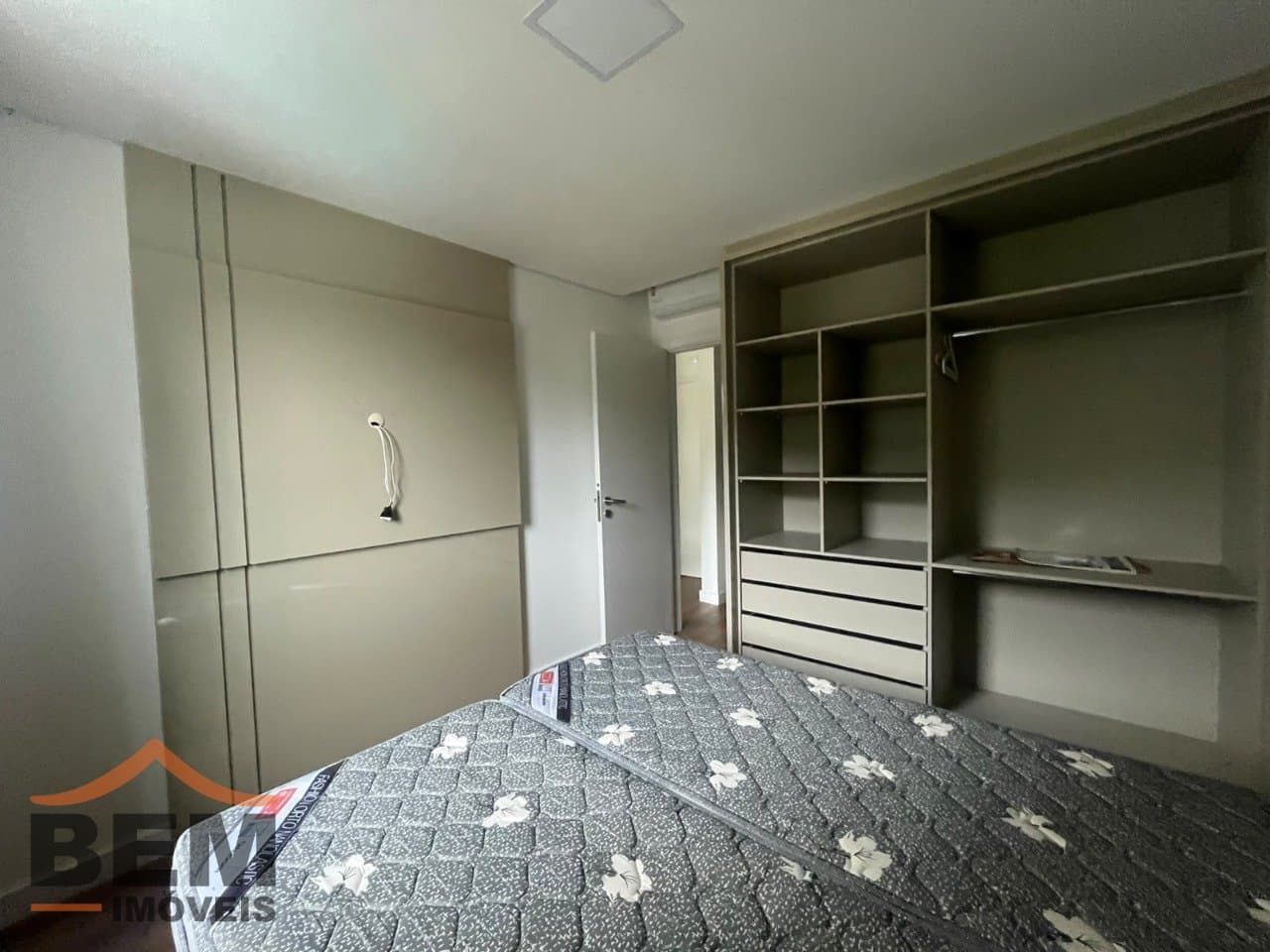Apartamento para Locação com 2 quartos e 78m² no bairro Praia Brava, em Itajaí - SC