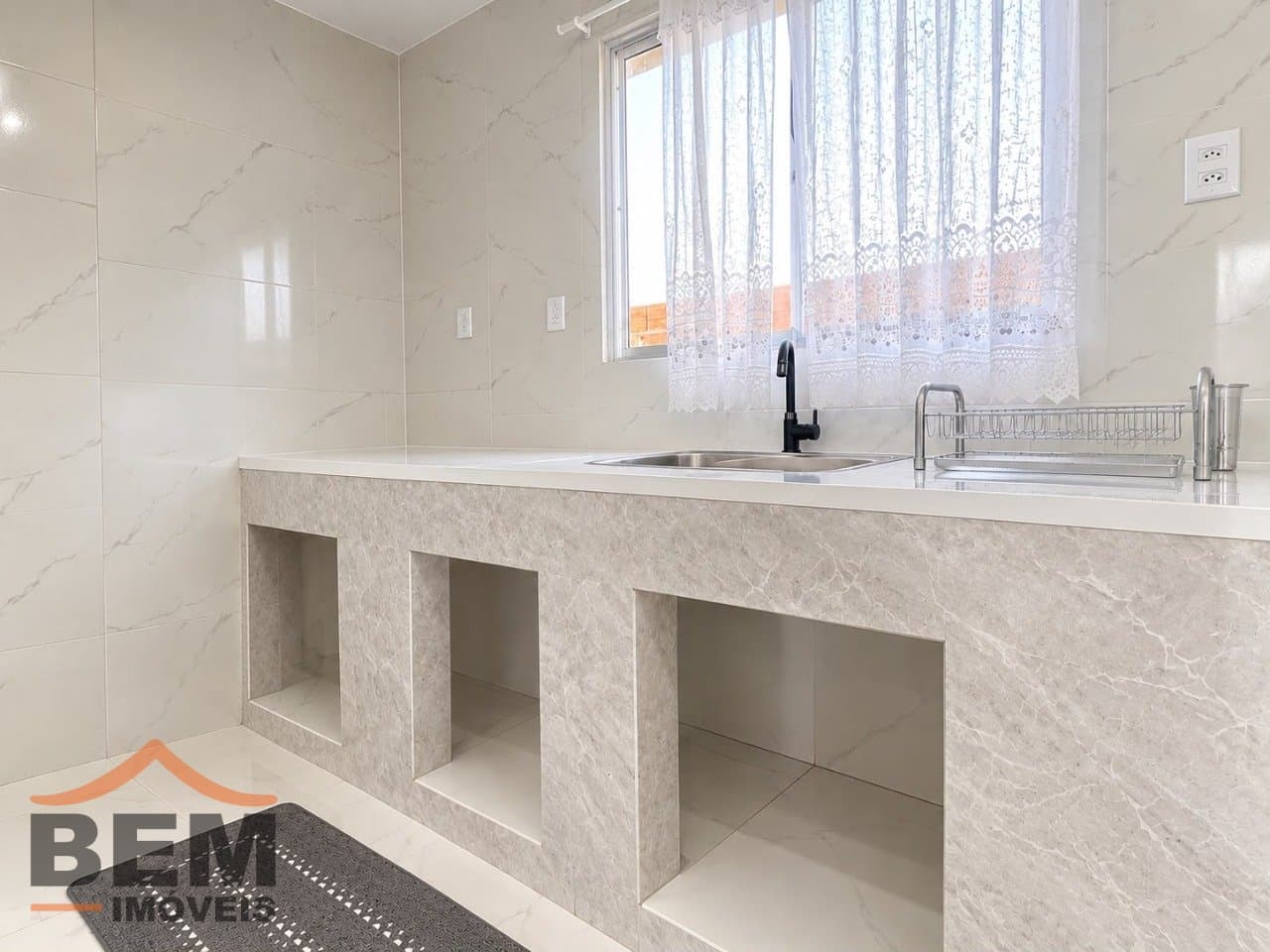 Casa para Locação com 1 quarto e 40m² no bairro Santa Regina, em Itajaí - SC