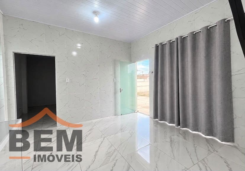 Casa para Locação com 1 quarto e 40m² no bairro Santa Regina, em Itajaí - SC