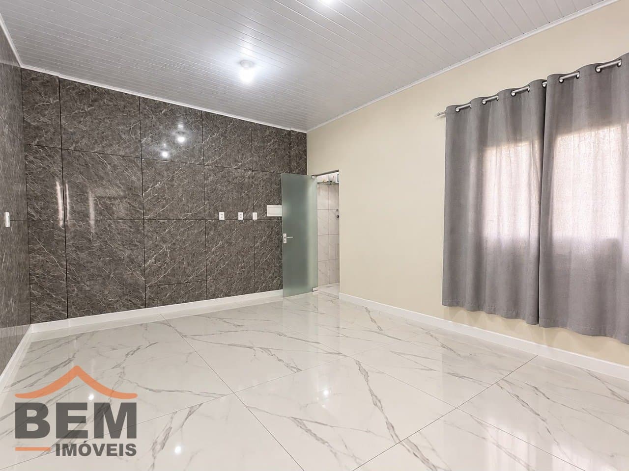 Casa para Locação com 1 quarto e 40m² no bairro Santa Regina, em Itajaí - SC