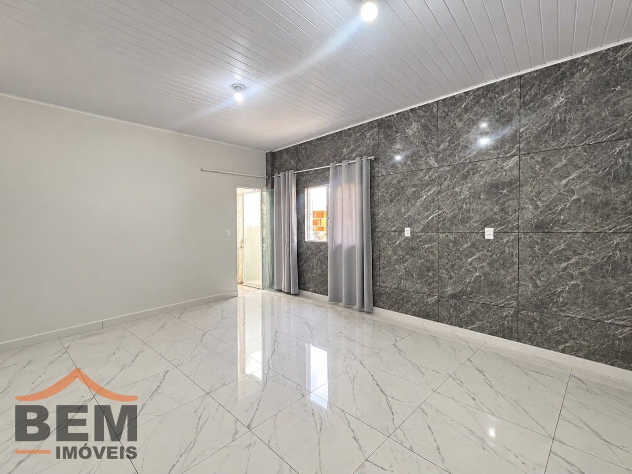 Casa para Locação com 1 quarto e 40m² no bairro Santa Regina, em Itajaí - SC