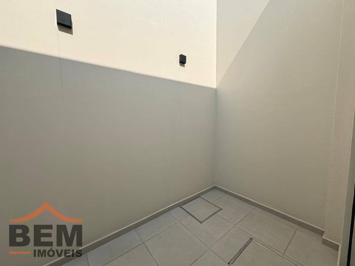 Casa para Venda com 3 quartos e 130m² no bairro Centro, em Camboriú - SC