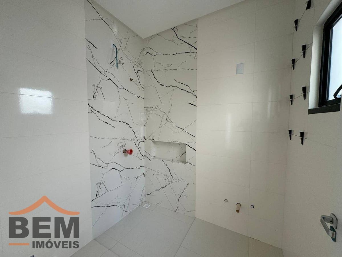 Casa para Venda com 3 quartos e 130m² no bairro Centro, em Camboriú - SC