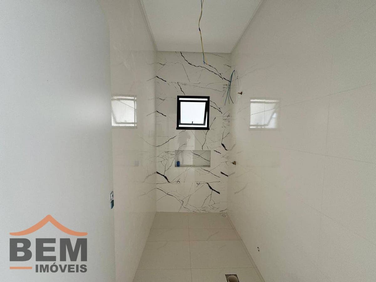 Casa para Venda com 3 quartos e 130m² no bairro Centro, em Camboriú - SC