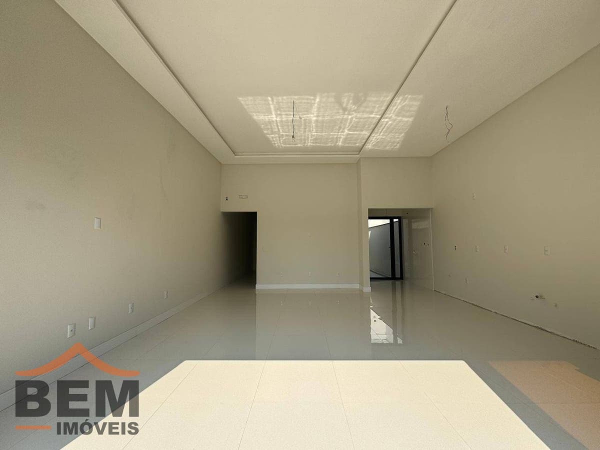 Casa para Venda com 3 quartos e 130m² no bairro Centro, em Camboriú - SC