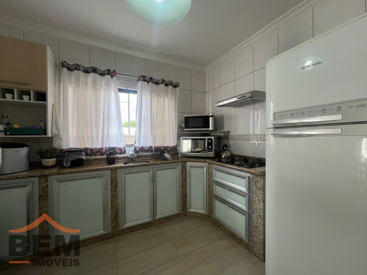 Casa para Locação com 4 quartos e 420m² no bairro Dom Bosco, em Itajaí - SC