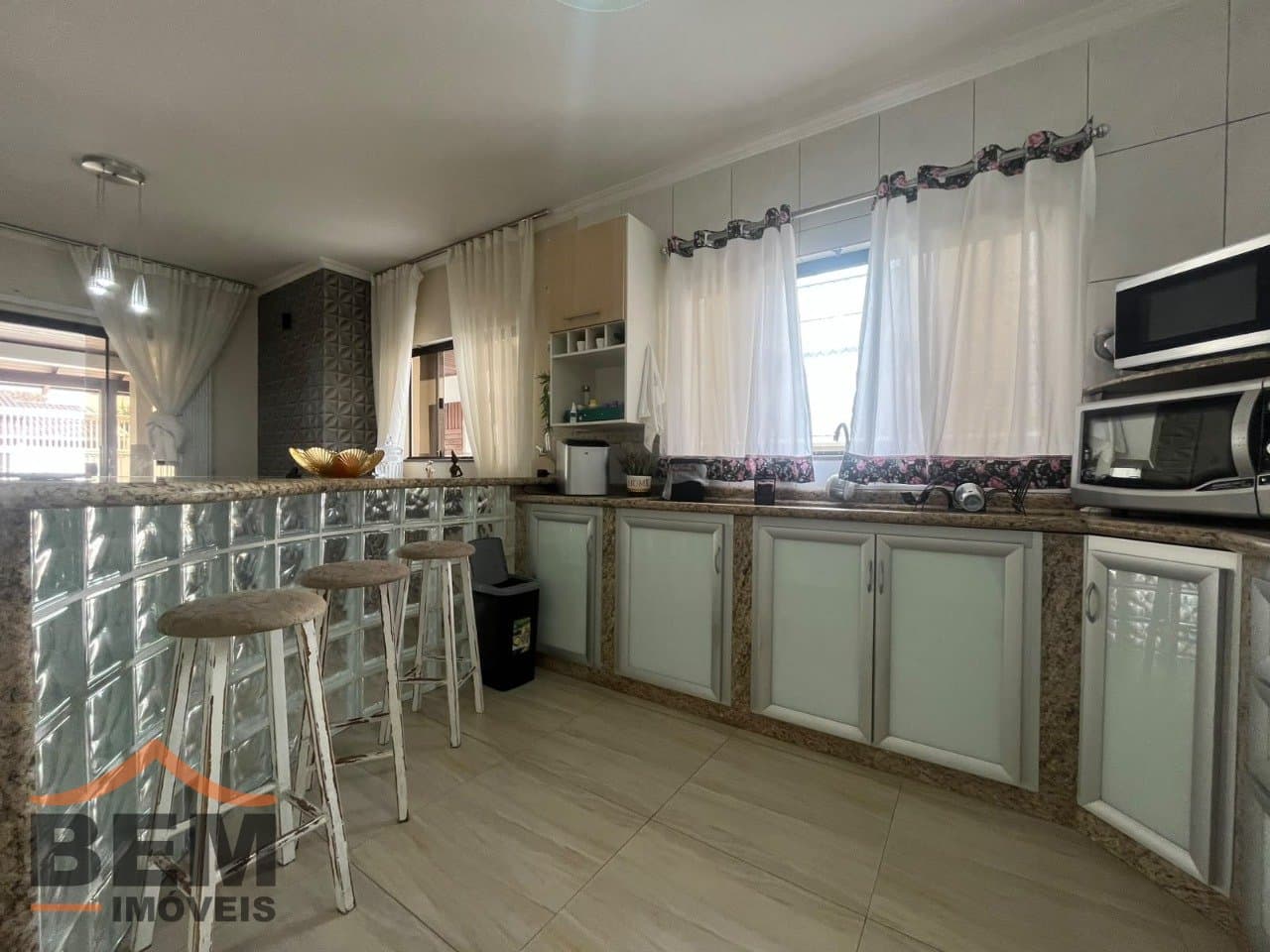 Casa para Locação com 4 quartos e 420m² no bairro Dom Bosco, em Itajaí - SC