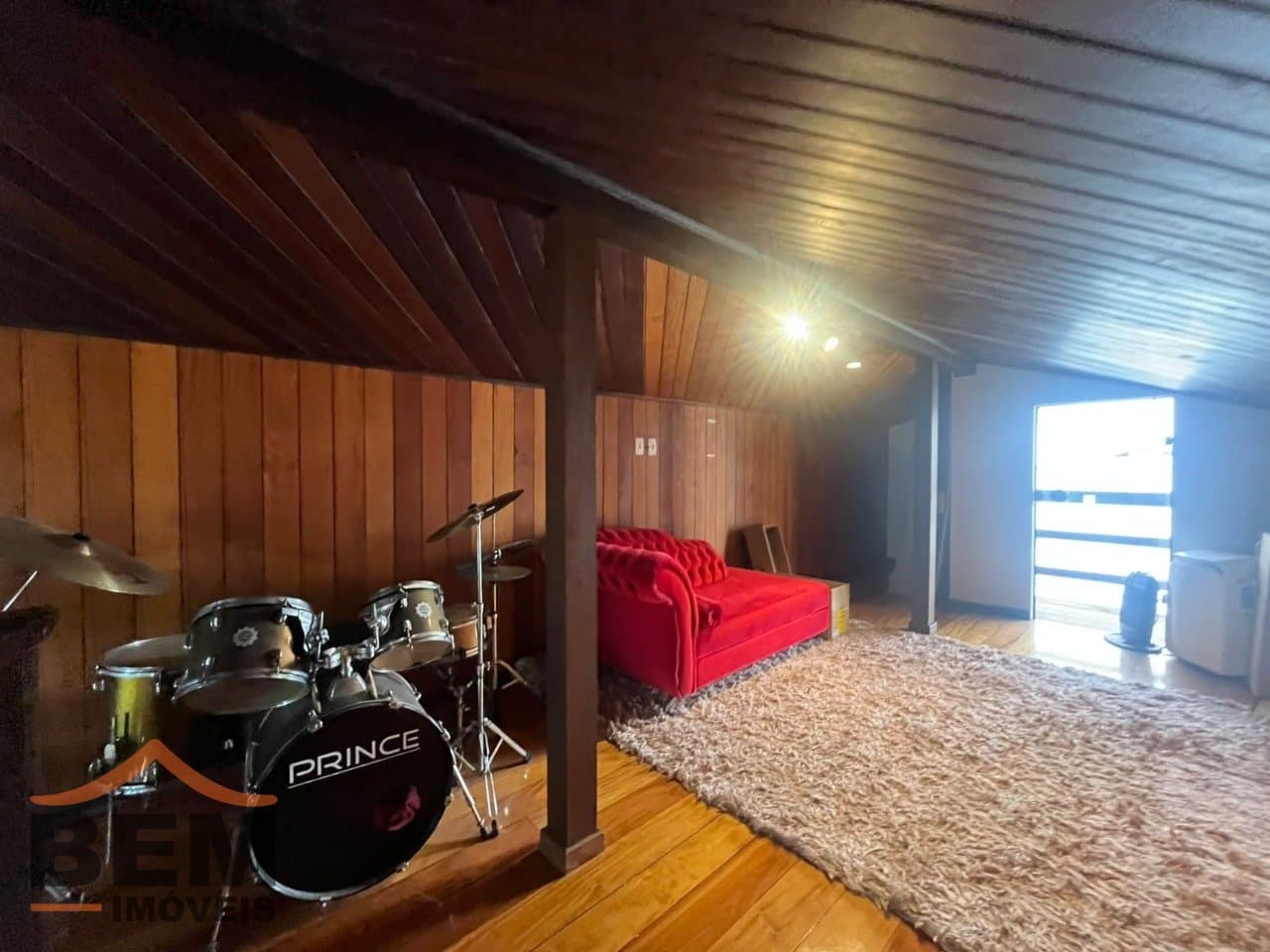Casa para Locação com 4 quartos e 420m² no bairro Dom Bosco, em Itajaí - SC