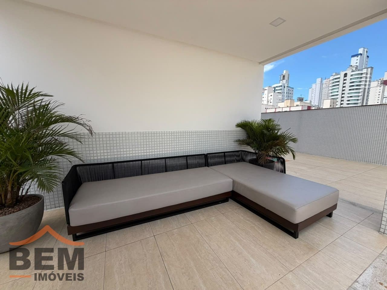 Apartamento para Venda com 4 quartos e 150m² no bairro Centro, em Balneário Camboriú - SC