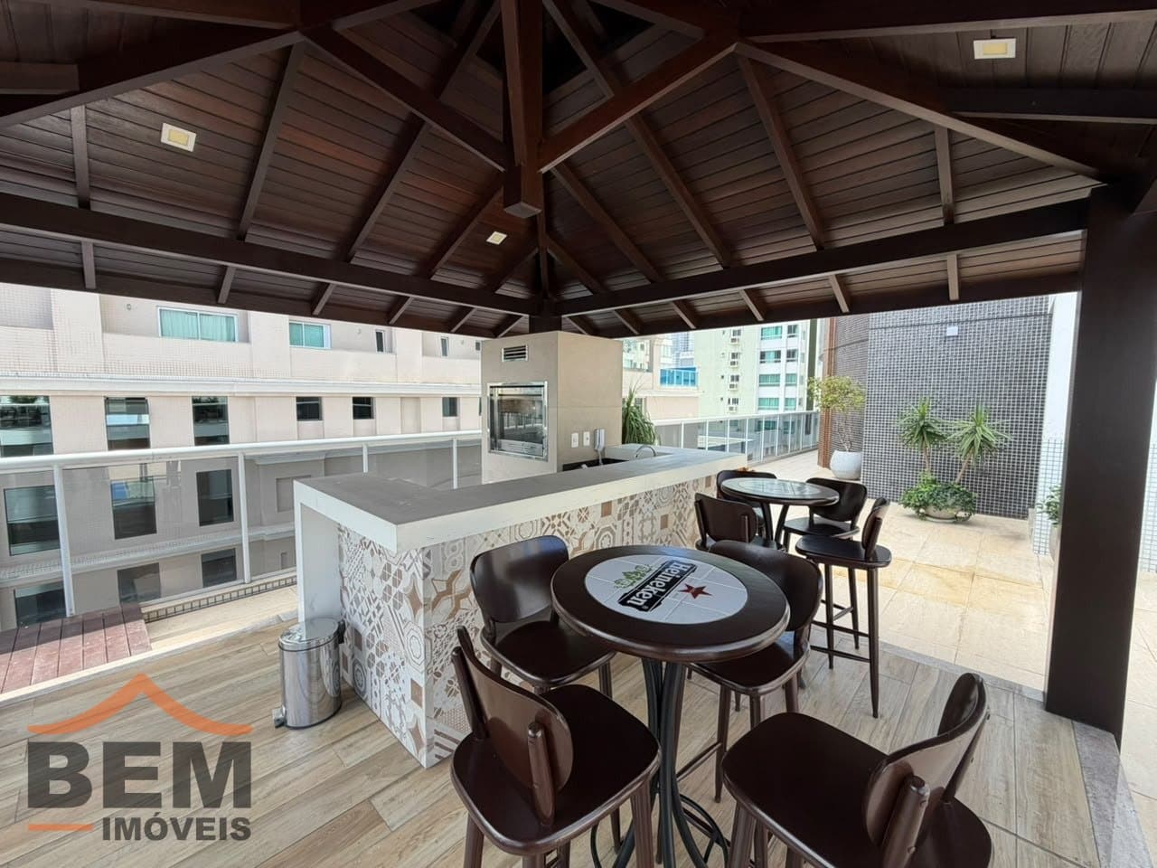 Apartamento para Venda com 4 quartos e 150m² no bairro Centro, em Balneário Camboriú - SC