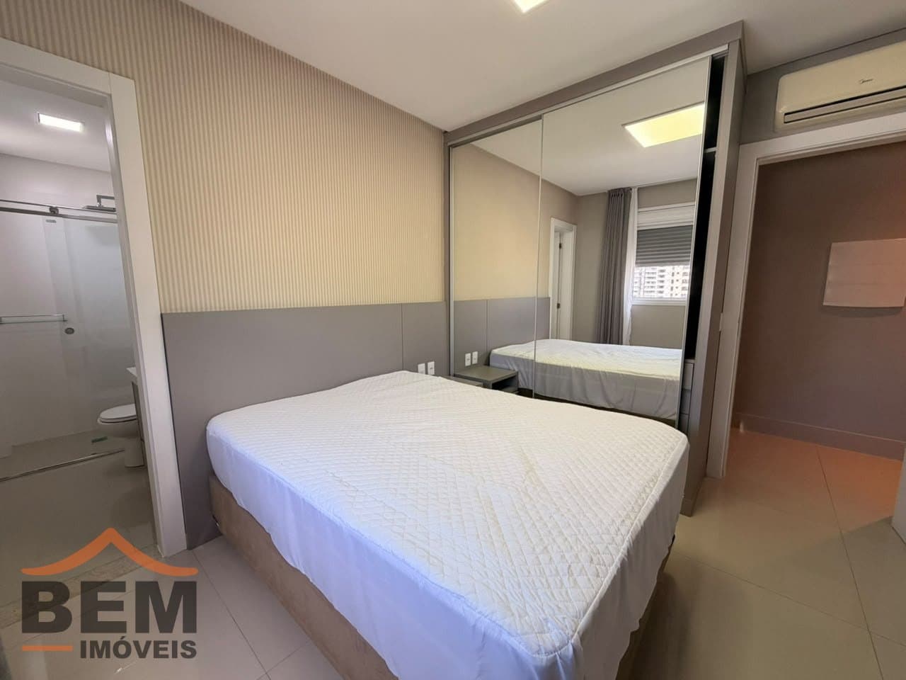 Apartamento para Venda com 4 quartos e 150m² no bairro Centro, em Balneário Camboriú - SC