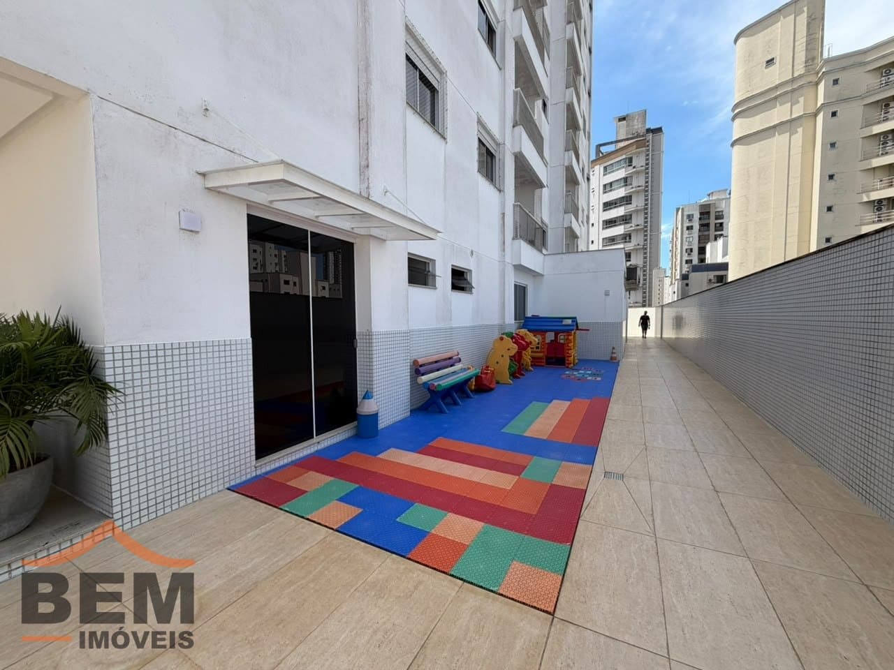 Apartamento para Venda com 4 quartos e 150m² no bairro Centro, em Balneário Camboriú - SC