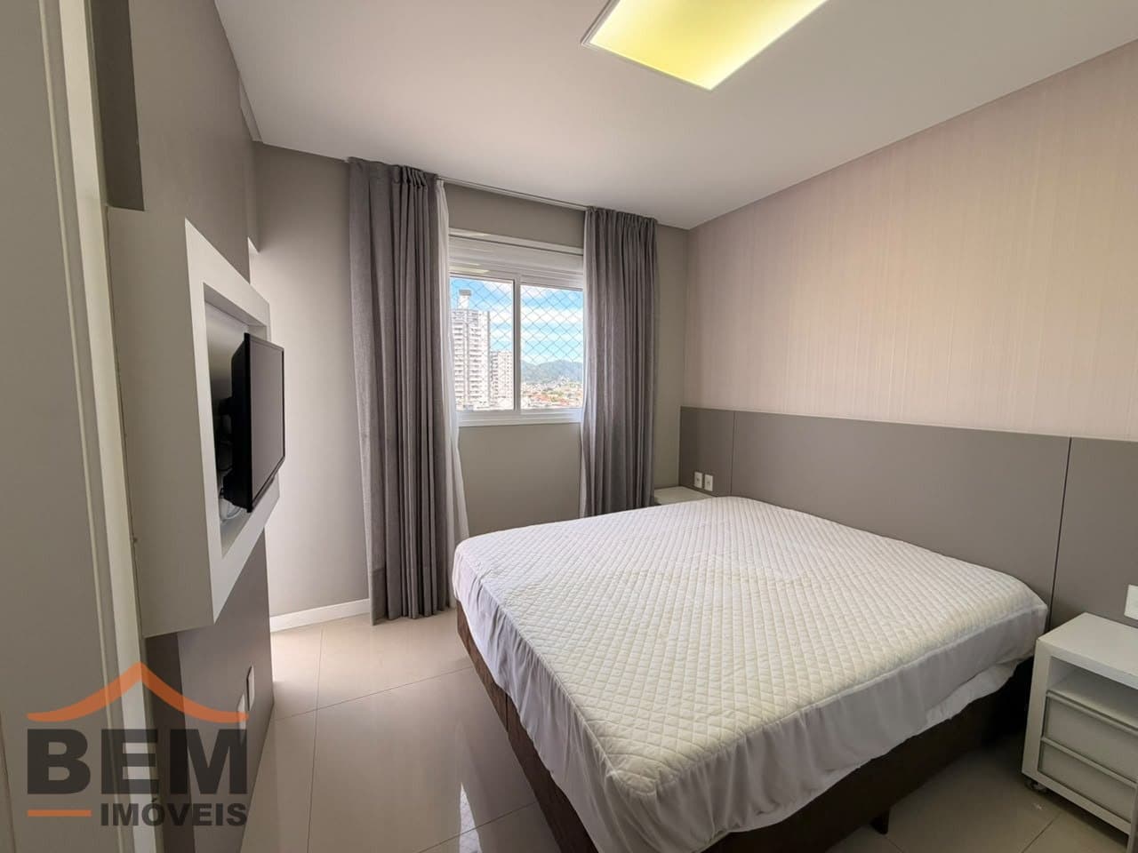 Apartamento para Venda com 4 quartos e 150m² no bairro Centro, em Balneário Camboriú - SC