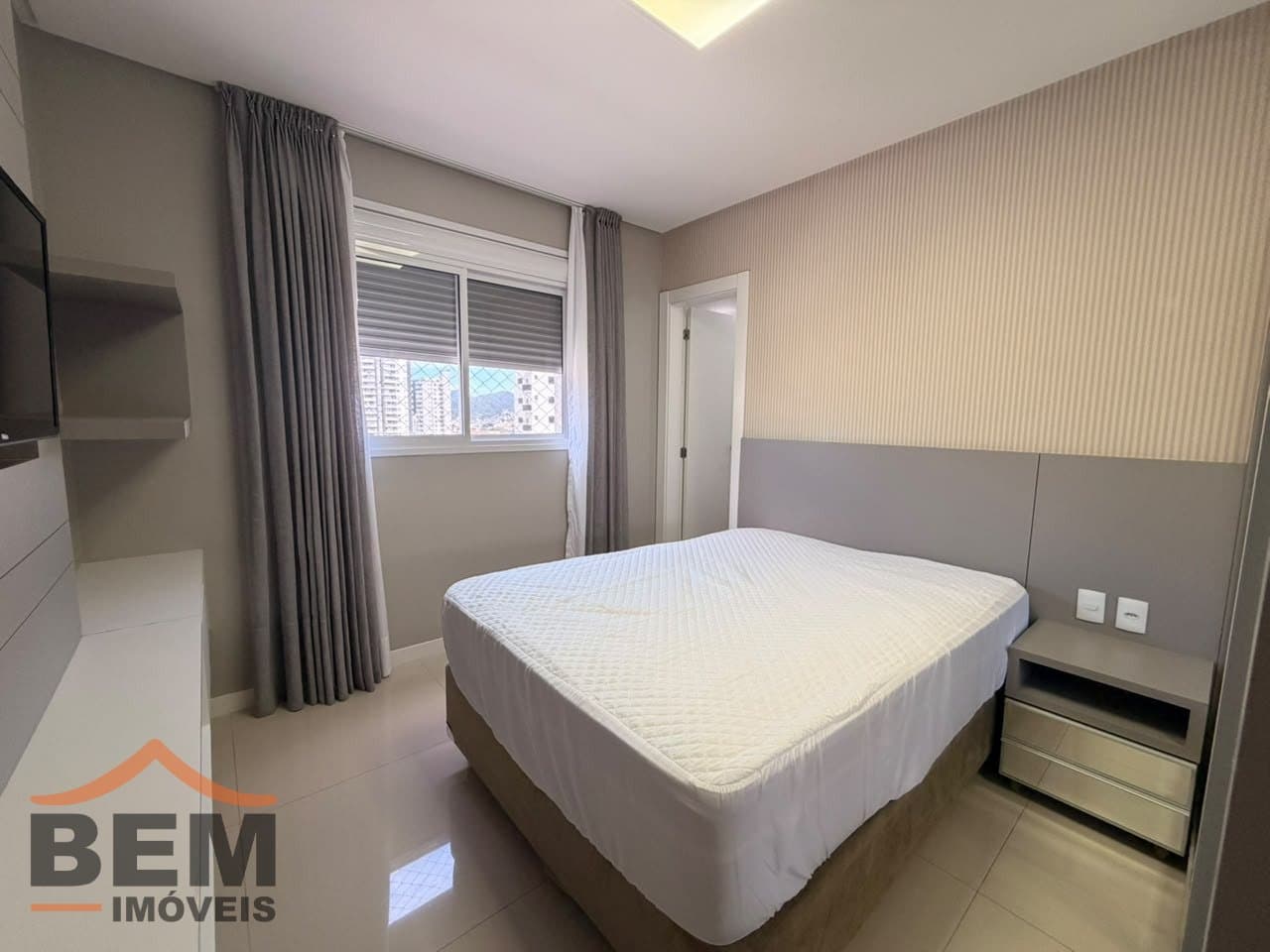 Apartamento para Venda com 4 quartos e 150m² no bairro Centro, em Balneário Camboriú - SC