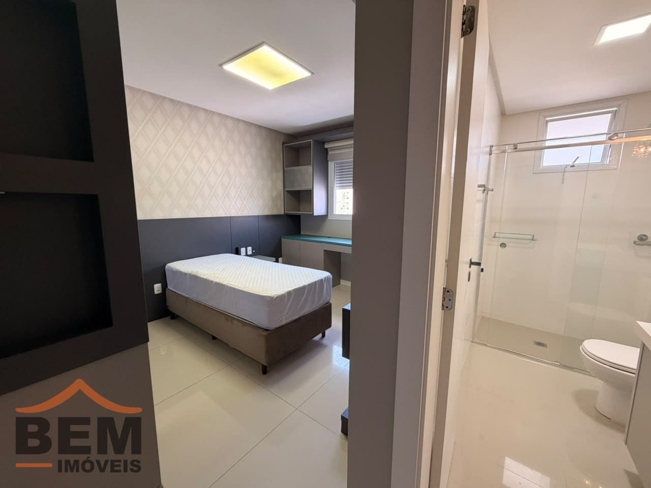 Apartamento para Venda com 4 quartos e 150m² no bairro Centro, em Balneário Camboriú - SC