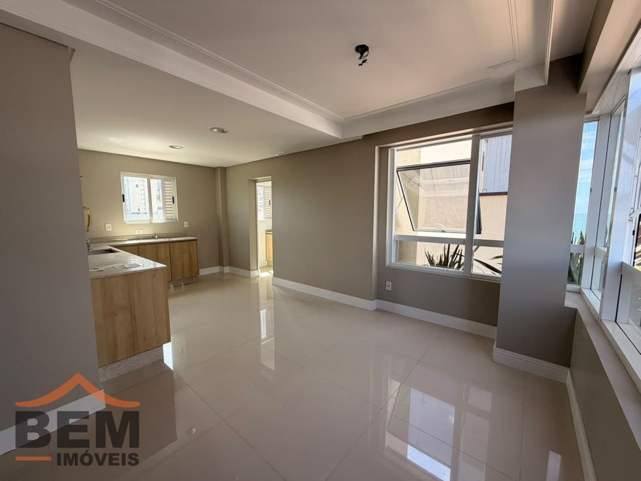 Apartamento para Venda com 3 quartos e 160m² no bairro Barra Sul, em Balneário Camboriú - SC