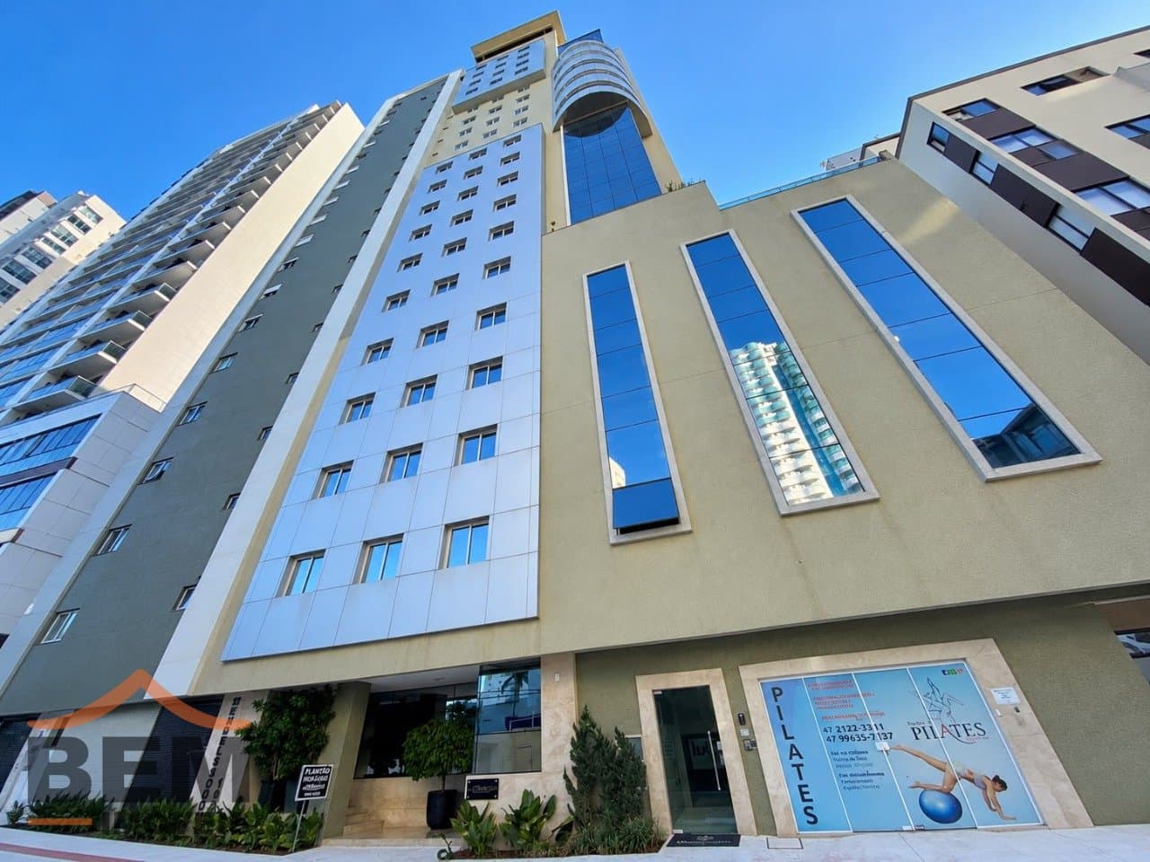 Apartamento para Venda com 3 quartos e 160m² no bairro Barra Sul, em Balneário Camboriú - SC