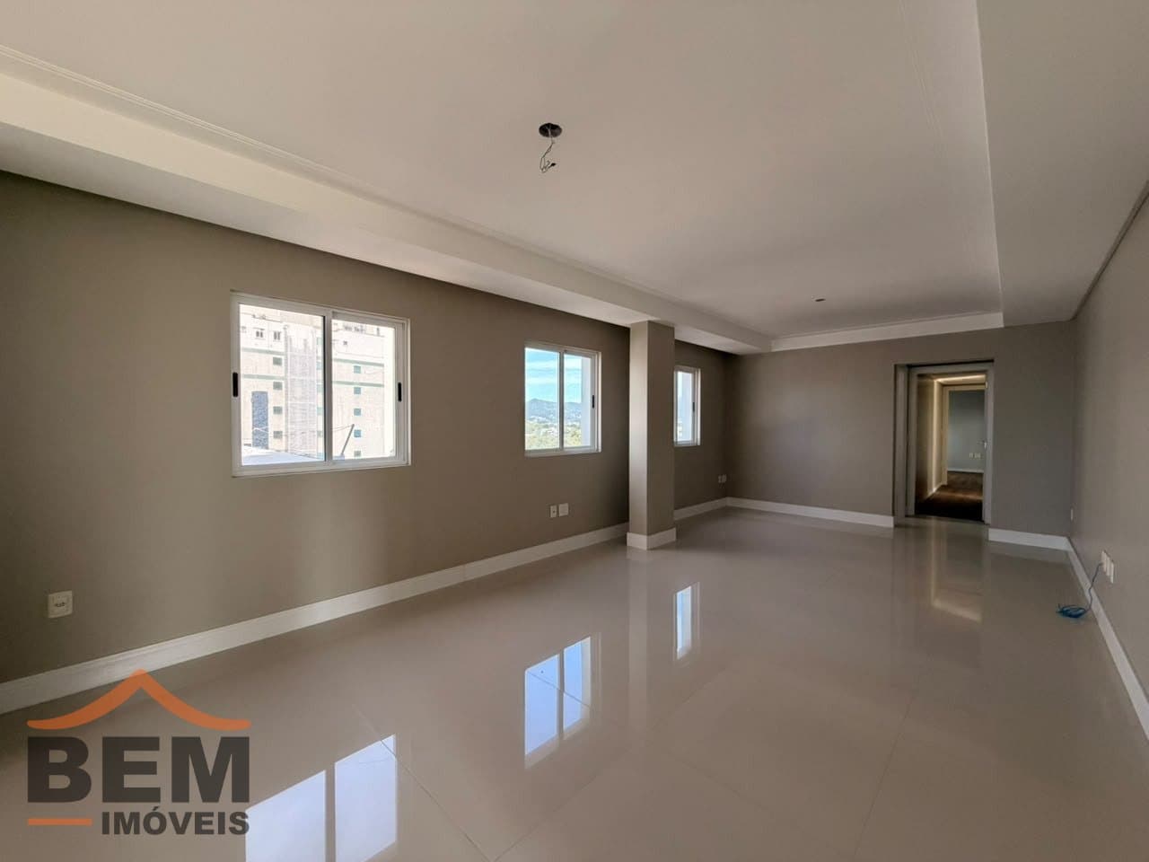Apartamento para Venda com 3 quartos e 160m² no bairro Barra Sul, em Balneário Camboriú - SC