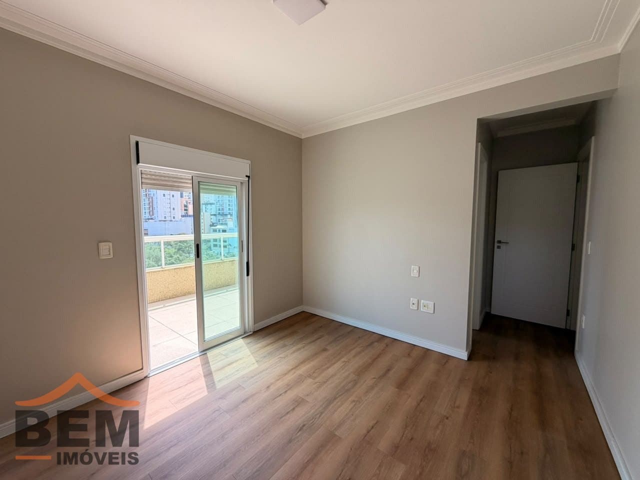 Apartamento para Venda com 3 quartos e 160m² no bairro Barra Sul, em Balneário Camboriú - SC