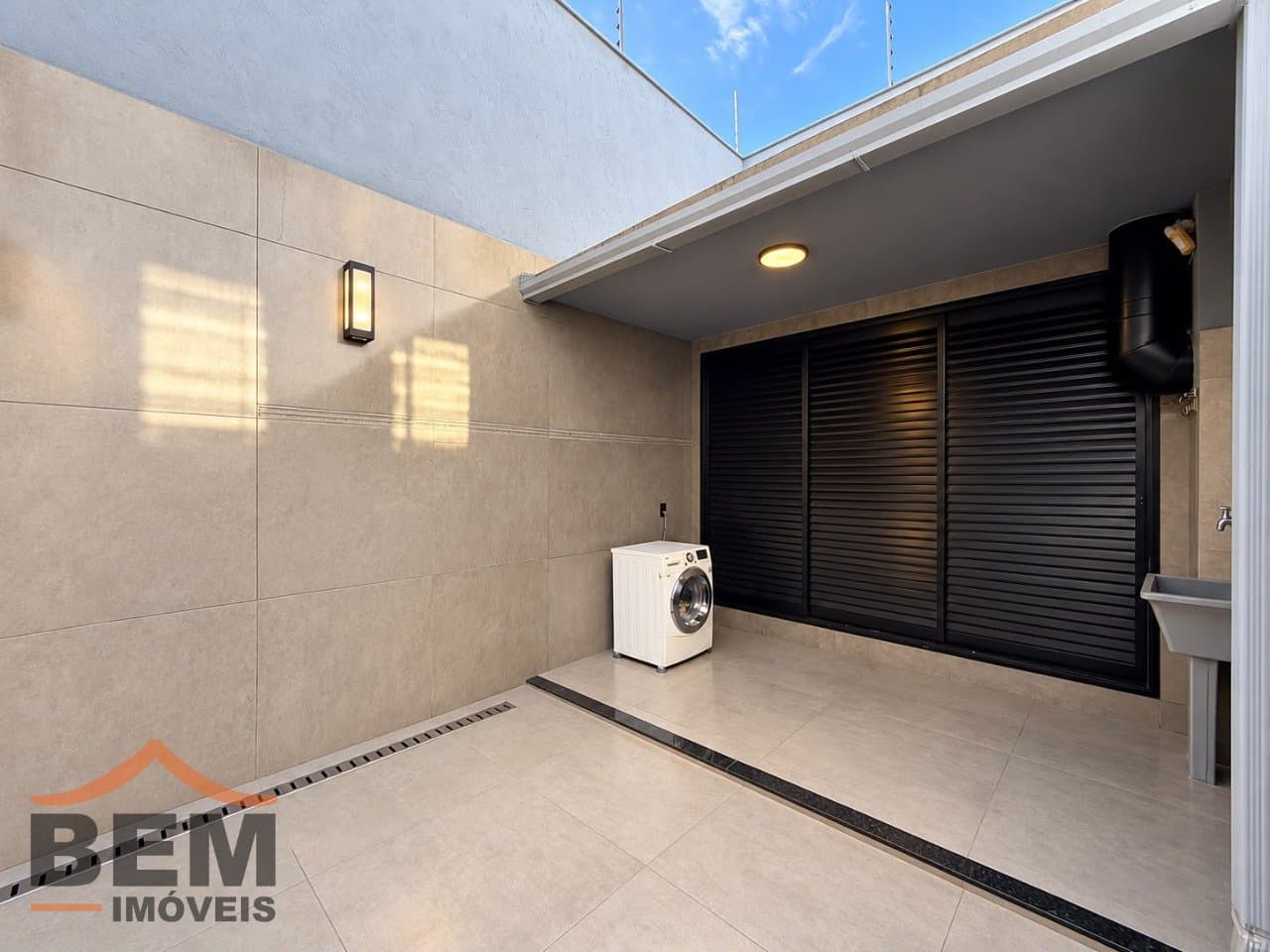 Casa para Venda com 3 quartos e 160m² no bairro Cordeiros, em Itajaí - SC
