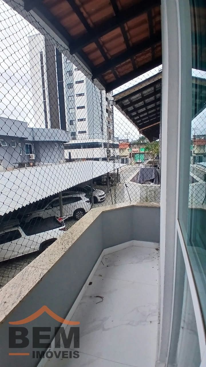 Casa para Venda com 2 quartos no bairro Centro, em Camboriú - SC