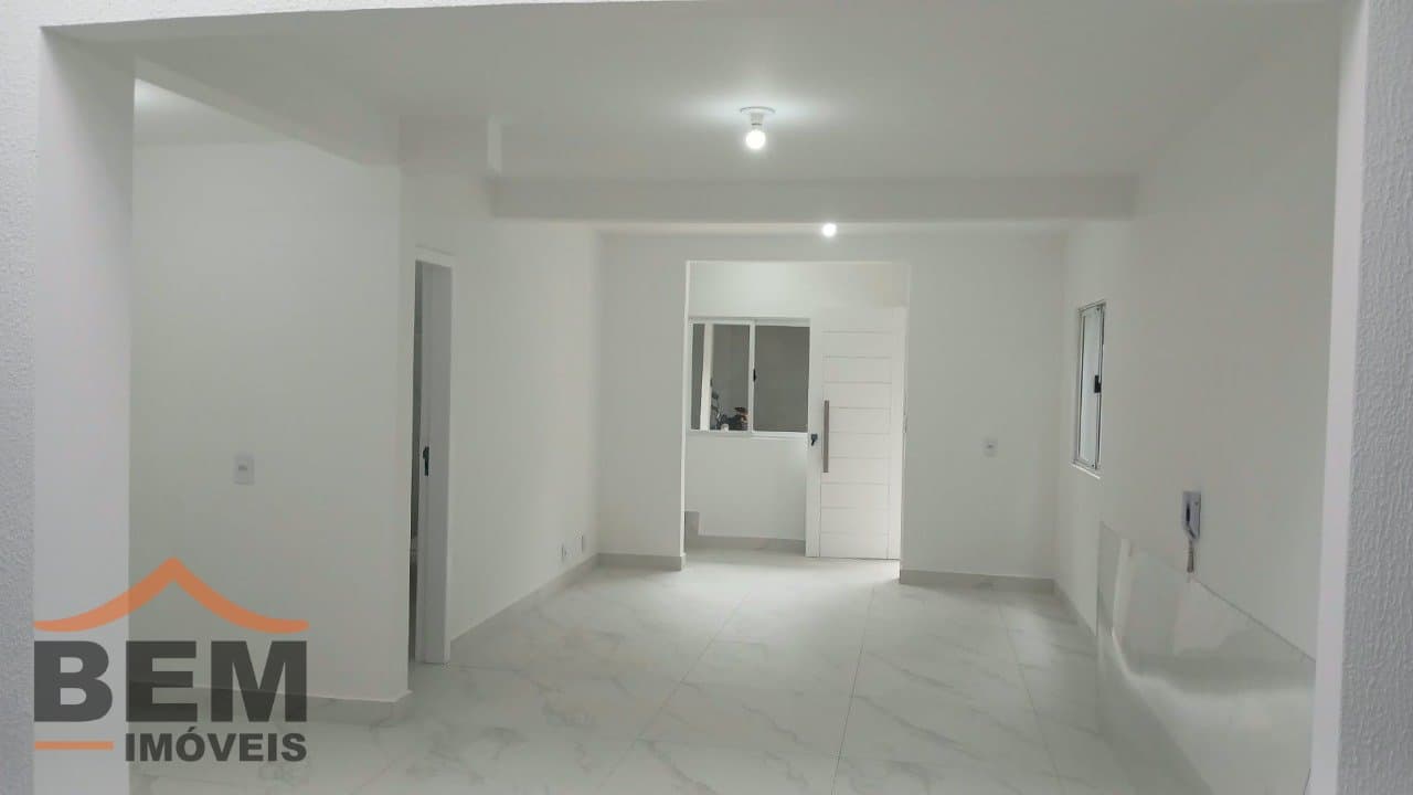 Casa para Venda com 2 quartos no bairro Centro, em Camboriú - SC