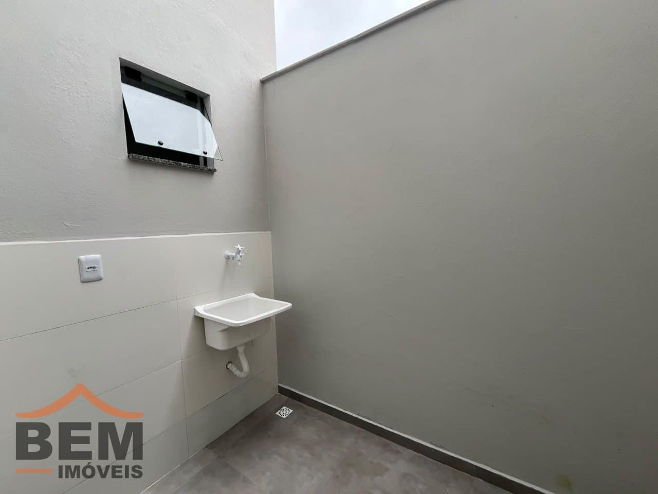 Kitnet para Locação com 1 quarto e 29m² no bairro Itaipava, em Itajaí - SC
