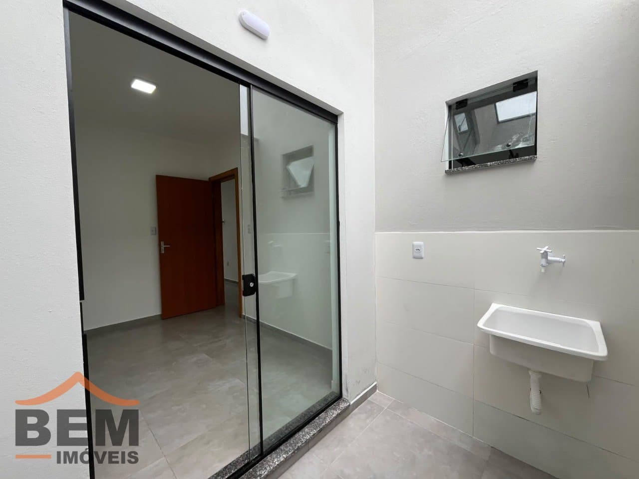 Kitnet para Locação com 1 quarto e 29m² no bairro Itaipava, em Itajaí - SC