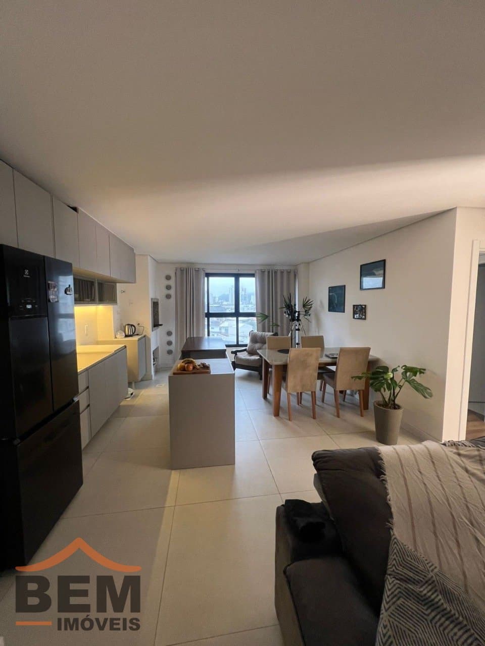 Apartamento para Locação com 2 quartos e 64m² no bairro São João, em Itajaí - SC